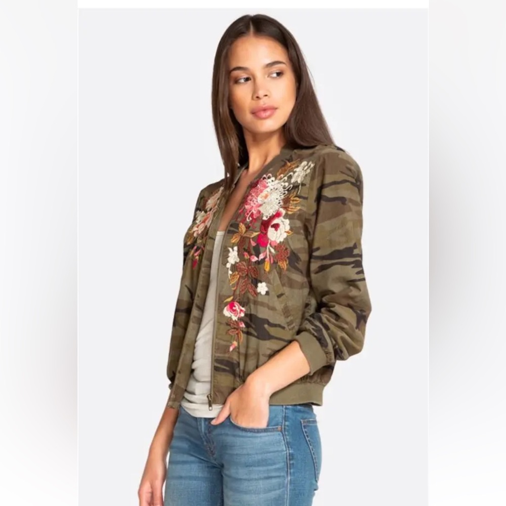 Johnny Was Christie camo embroidered corduroy bomber jacket size large